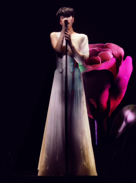 王菲鄧麗君隔空對唱《清平調(diào)》 王菲鄧麗君隔空對唱《清平調(diào)》