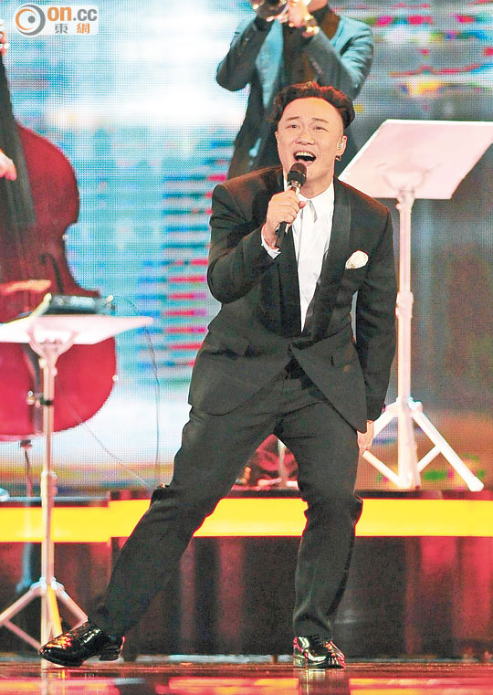 陳奕迅不負眾望，終于榮登金曲歌王寶座。