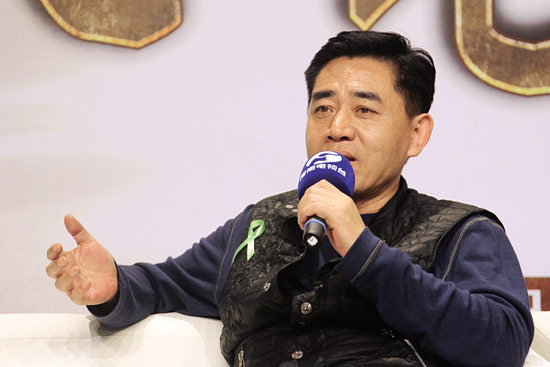 陳寶國(guó)：我感覺(jué)和河南很有緣分，和河南的觀眾也有親切感