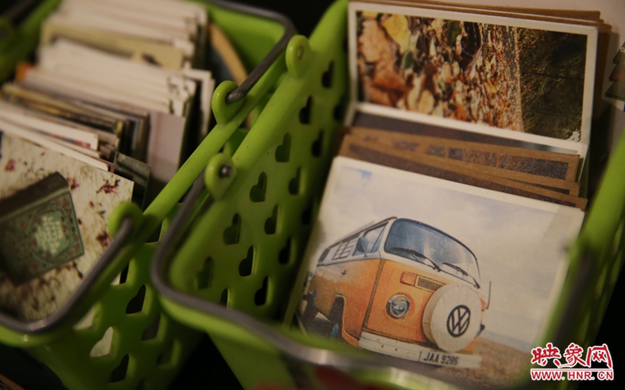 書店內(nèi)出售的書簽。