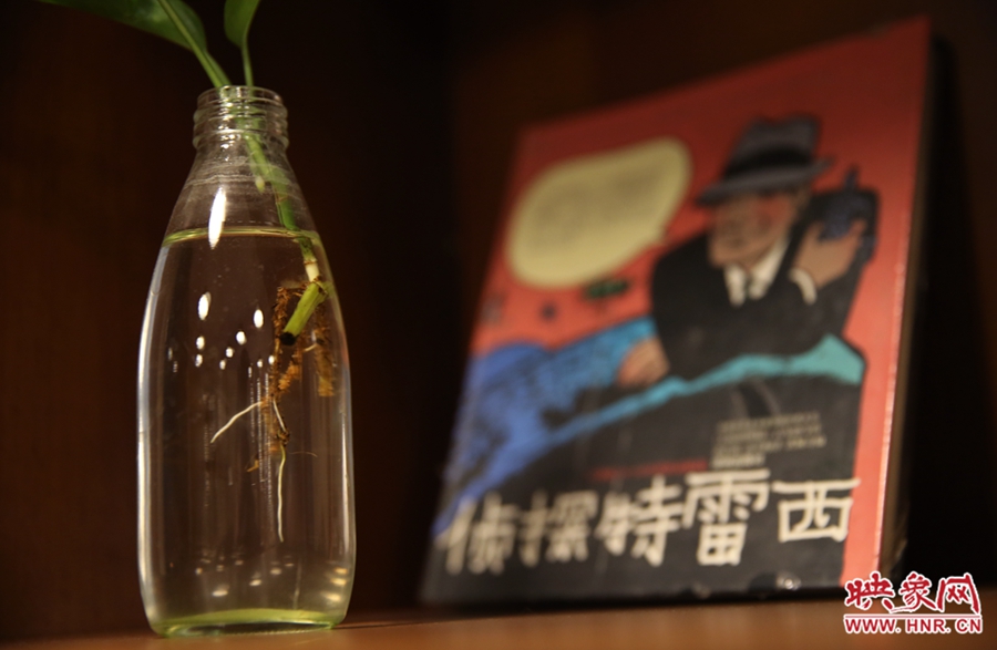 書店內(nèi)的裝飾。