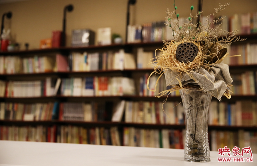 書店內(nèi)的裝飾。