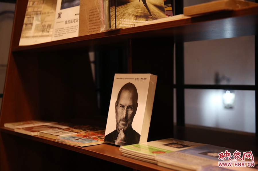 書店內(nèi)的書。