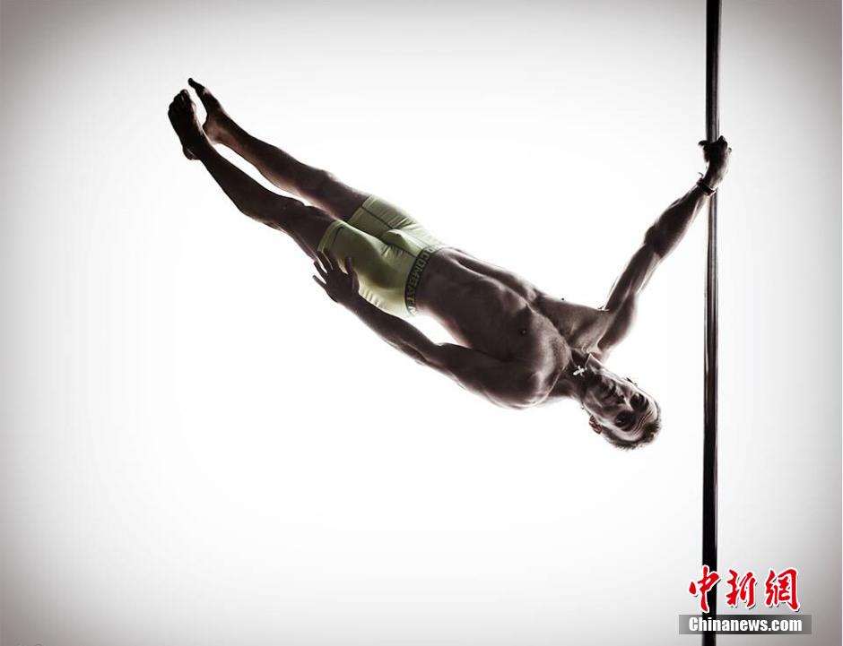 世界鋼管舞冠軍中國(guó)首開大師課